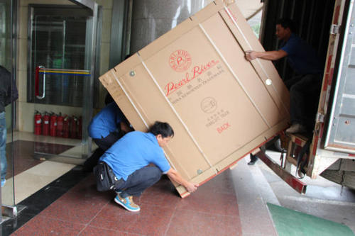 新龙镇钢琴贵重工艺品无忧运